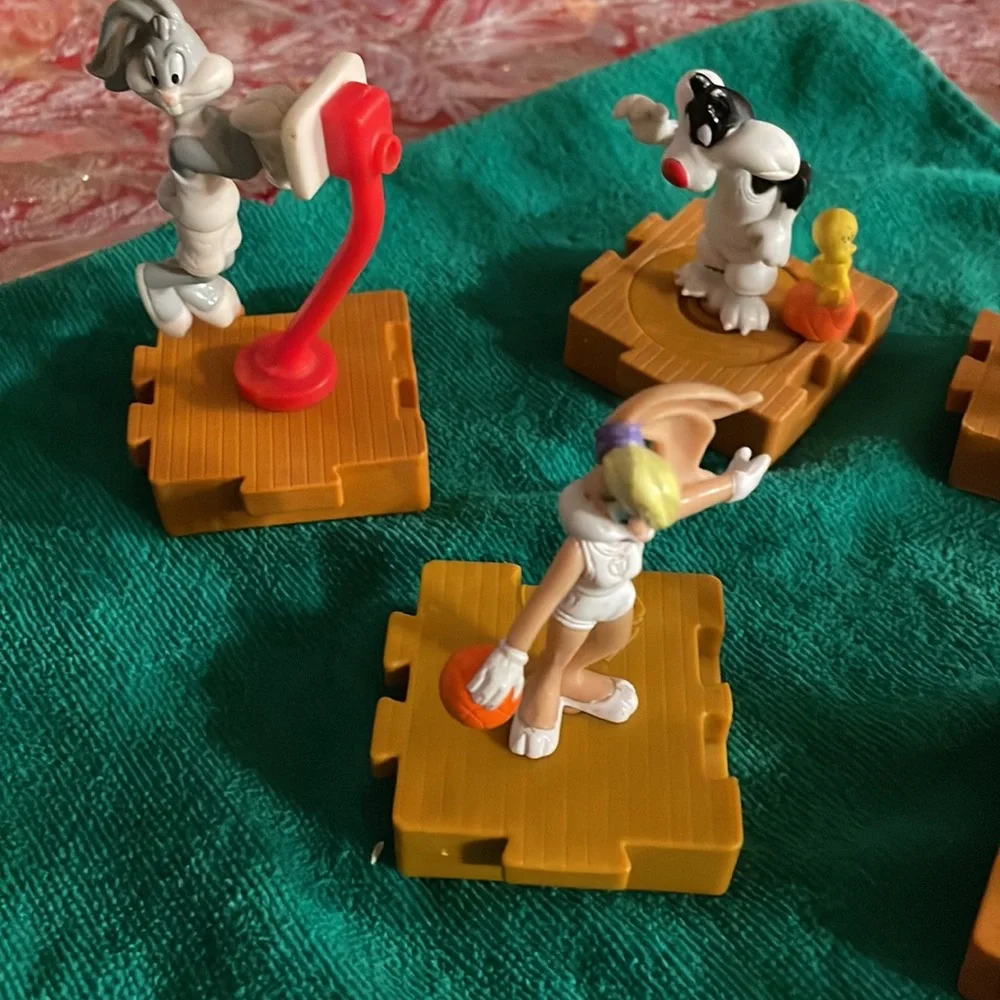 Vintage Warner Brothers Space Jam toy figurines - Looney Tunes - set of 7 (mlb)